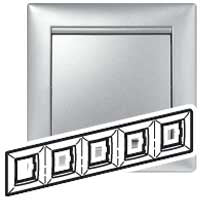 Plaque de finition RAL 7040, W 366mm, H 82mm, D 11mm, en aluminium – Legrand 770155