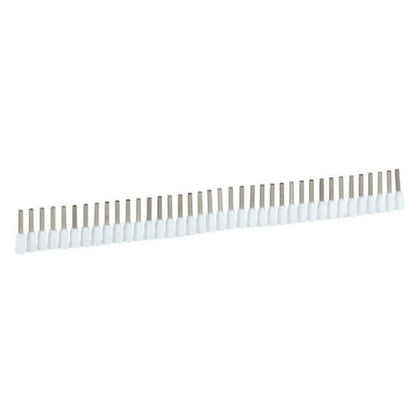Embouts Starfix en bandes 0,5 mm², coloris blanc, cuivre, en polypropylène, longueur 8 mm – Legrand 037661 – lot de 480